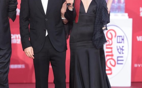 朱一龙倪妮亮相国际舞台（朱一龙女友视角）